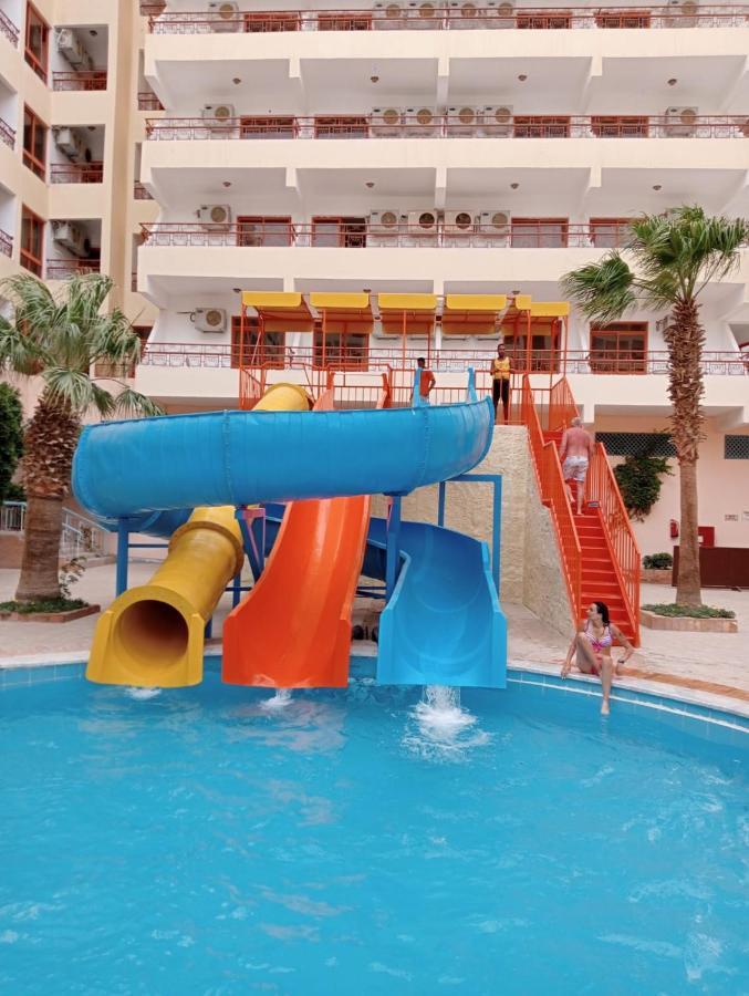 Empire Hotel Aqua Park Hurghada Exterior foto