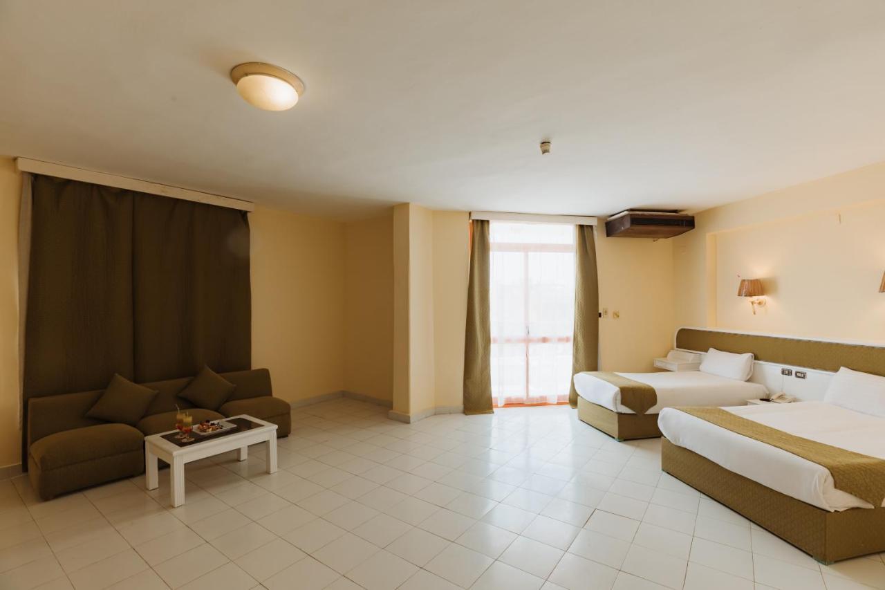 Empire Hotel Aqua Park Hurghada Exterior foto