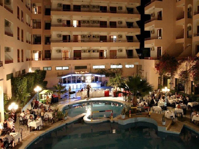 Empire Hotel Aqua Park Hurghada Exterior foto