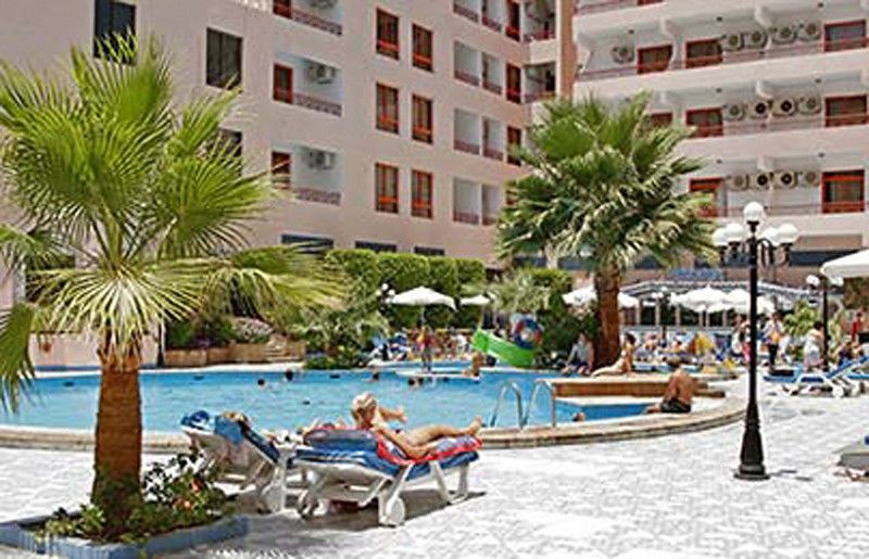 Empire Hotel Aqua Park Hurghada Exterior foto