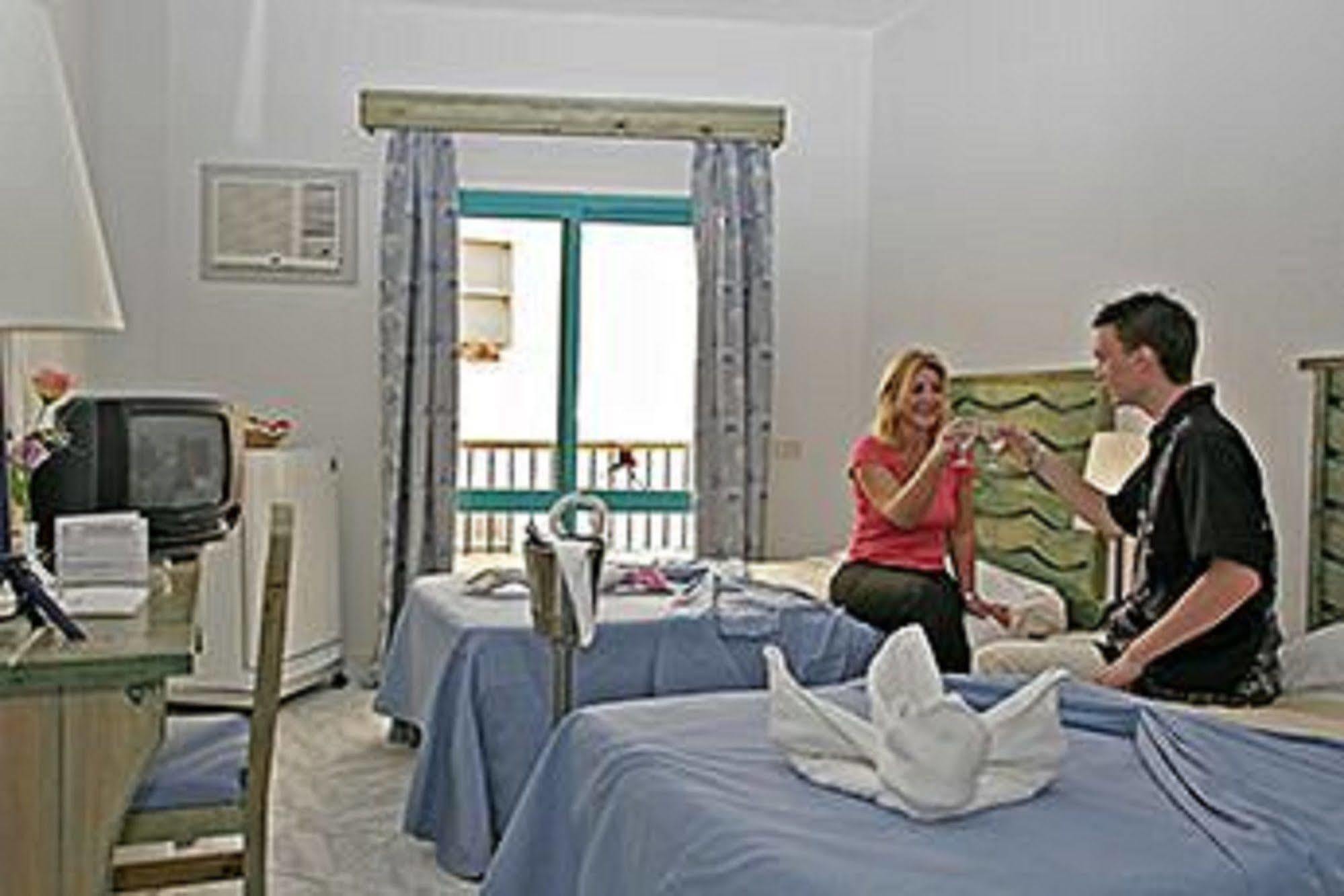 Empire Hotel Aqua Park Hurghada Exterior foto